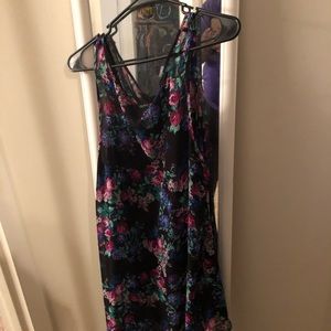 Torrid hi-lo floral tank